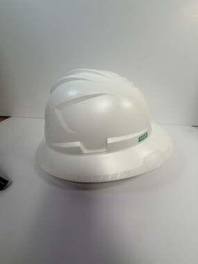 MSA‎ V-Gard C1 Full Brim Hard Hat White